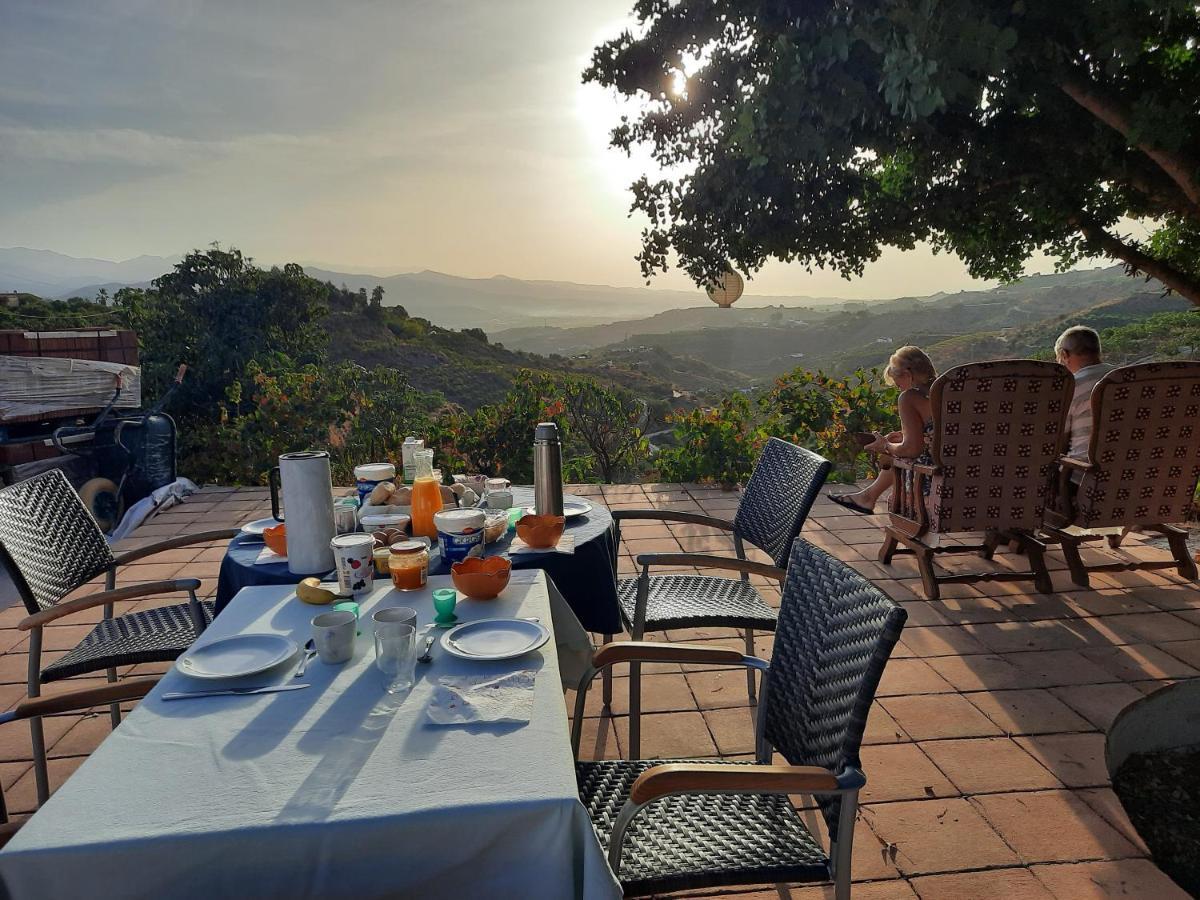 Casa Montana Velez-Malaga B&B Zewnętrze zdjęcie
